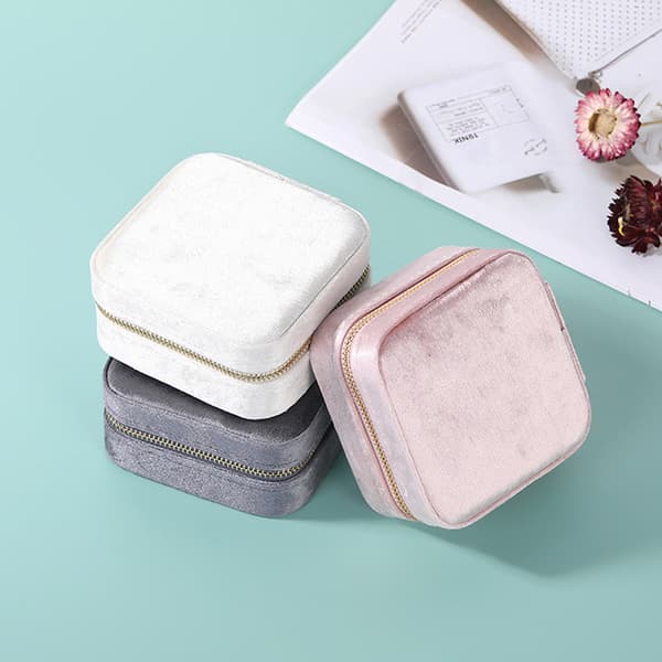 Plysch sammet liten smyckeskrin Halsband Ring organizer White