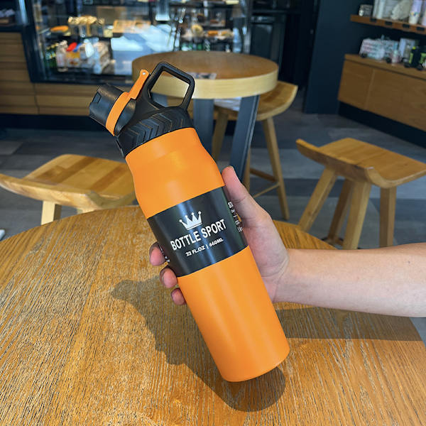 660ml sportvattenflaska dubbellager vattenkopp i rostfritt stål