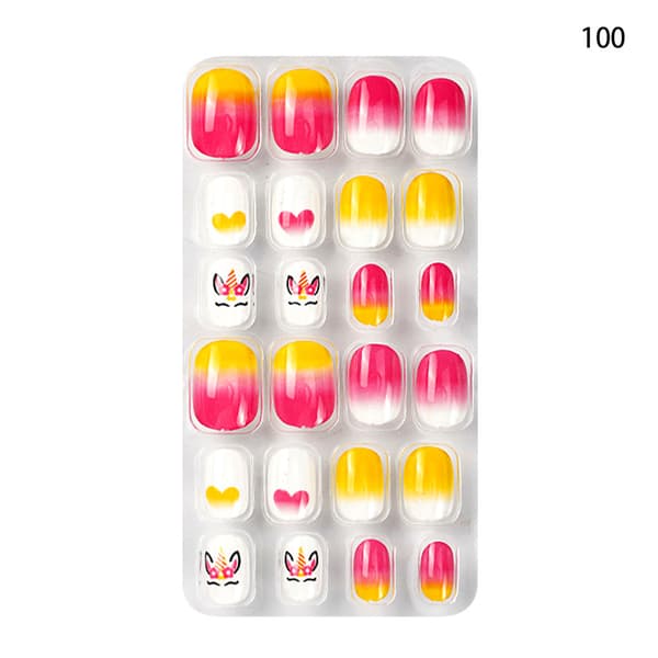 4 uppsättningar av söta barn som bär Nail False Nail Stickers