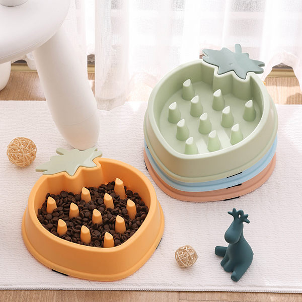 Slow Feeder Dog Bowl Anti-Swallow Healthy Eating Interactive Bloat Stop Fun Alternative - Strawberry Model - Rosa