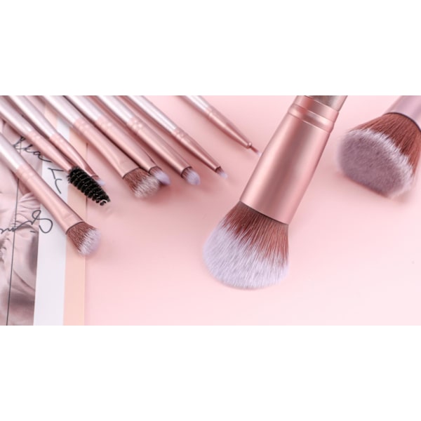 BS02 - BS-MALL 14 stk. eksklusive Make-up / makeupbørster af Bedste