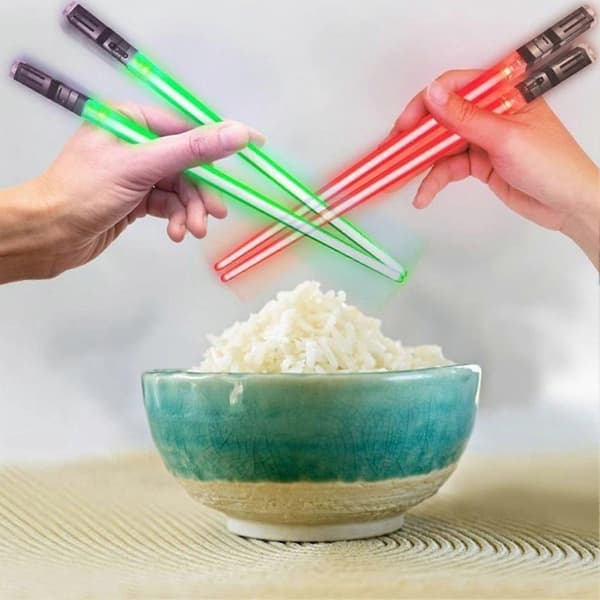 1 par LED lyssværd spisepinde glødende lysende spisepinde til sushi nudler glød i mørket spisepinde lyser op festartikler