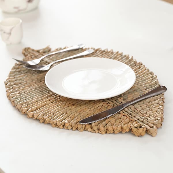 1/2/3/5 Rattan Placemat för Creative Thicken Khaki Leaf Shaped Light Brown 23x16cm 1Set