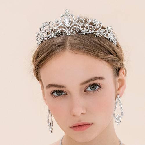 #Kristallkrona Brudtiara med Kam (1 stycke silver)#