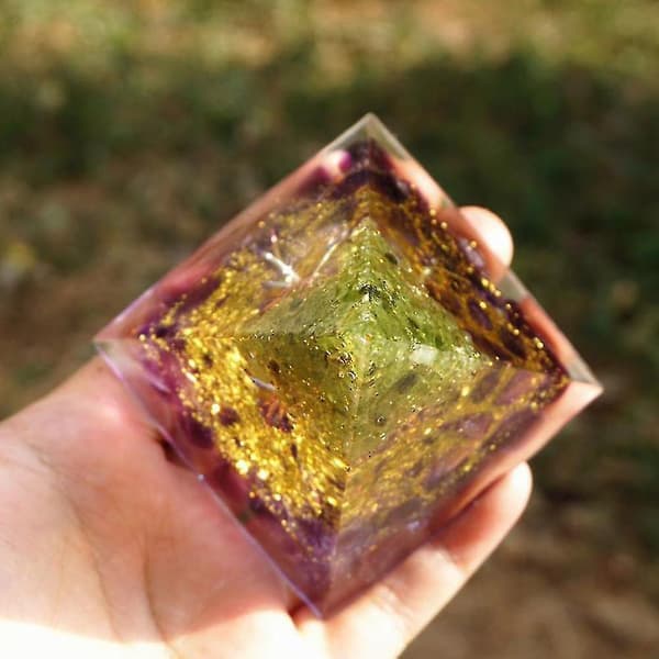 Ametist Crystal Sphere Orgonite Pyramid Energy Orgone Stone Resin Ornament