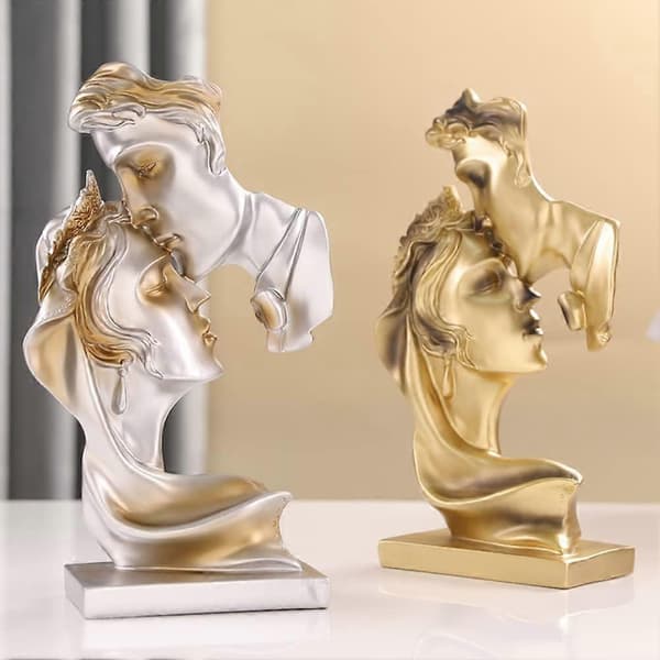 Kreativ Kyssende Par Statue - Guld Statue Harpiks Kyssende Elsker