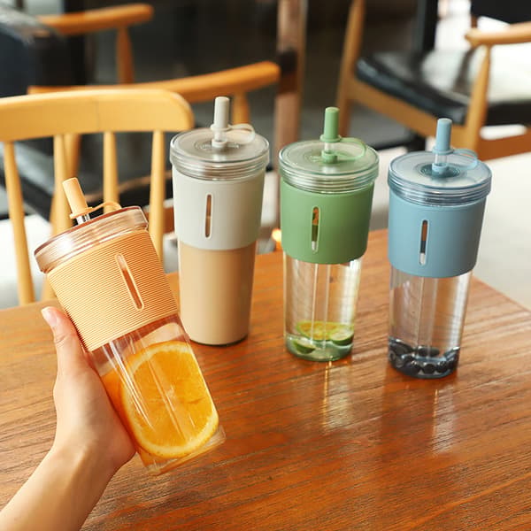 700ml Ny juicekopp Mjölk Tekopp Plast Vattenkopp Halmkopp
