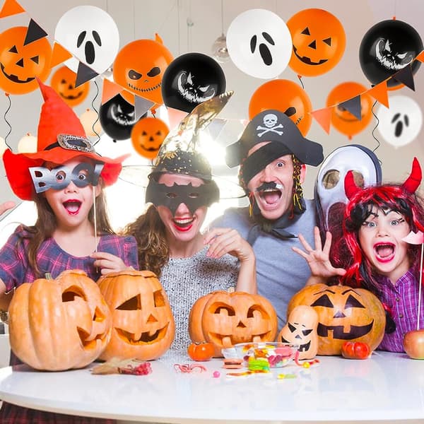 Fængslende 24-delt Halloween sæt: Orange Hvid Sort 12\" Latex