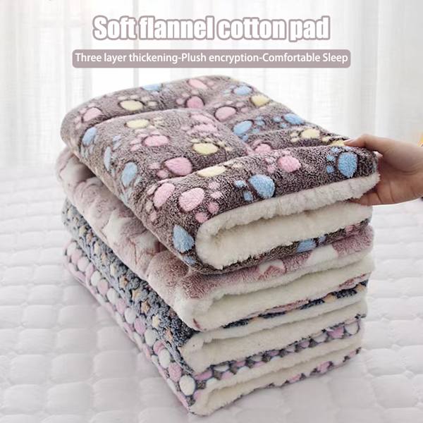 Tjocka Pet Bed Mat Mjuk Bekväm Pet Flanell Filt Winter Warming Pet Pad Coffee Footprints No. 4