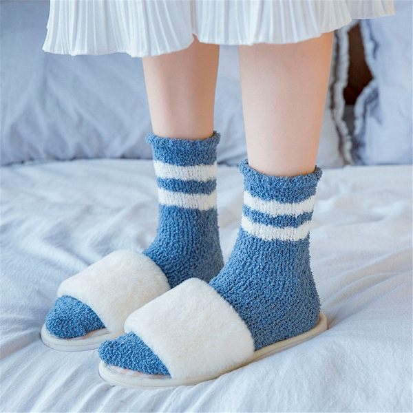 Korall sammetsstrumpor Cashmere Sox Stripe Pattern LJUSGRÅ