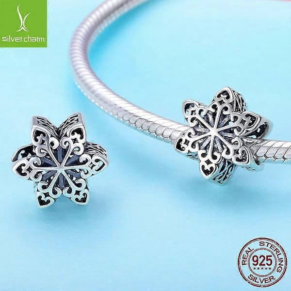 Sterling-hopeinen elegantti lumihiutale-charm
