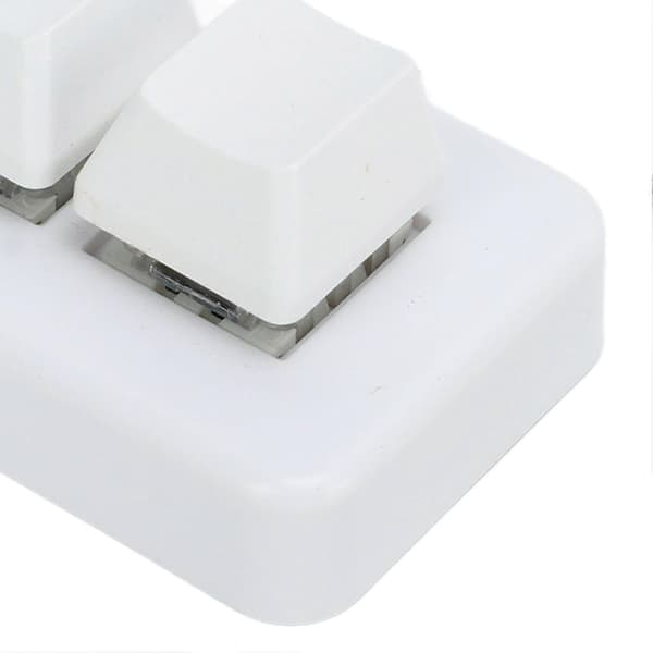 Valkoinen Mini 3-näppäimen näppäimistö ABS Bluetooth-vastaanotin USB Mukava käsituntuma Ohjelmoitava LED-pelinäppäimistö kotiin