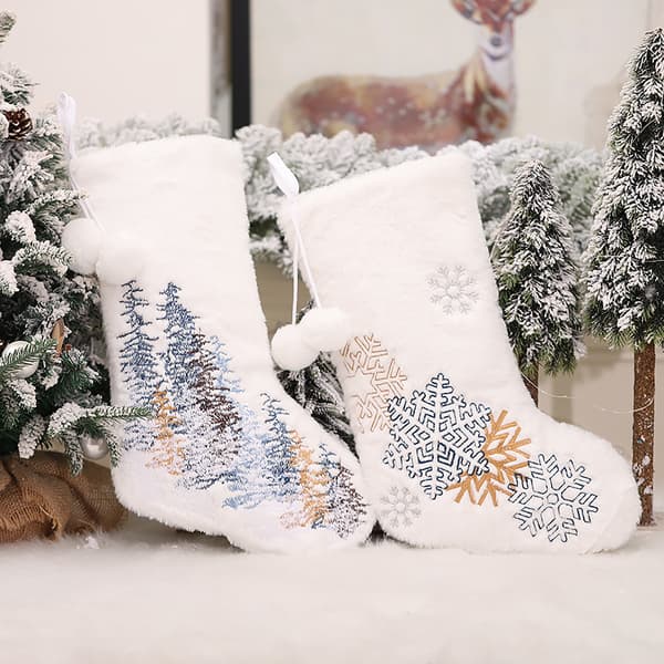 2 stk. hvide plys julesokker gaveposer