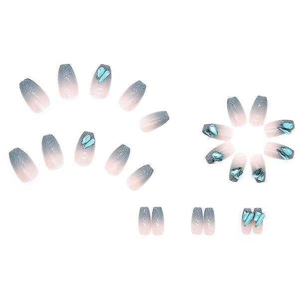 Franske falske negler med gradient blått og dråpeformede diamanter