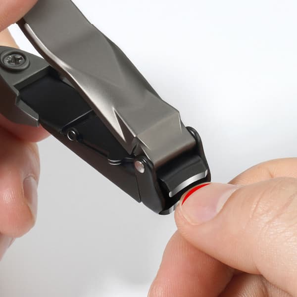 Easy Clean Nagelklipptrimmer med nagelfilar för män och kvinnor grey