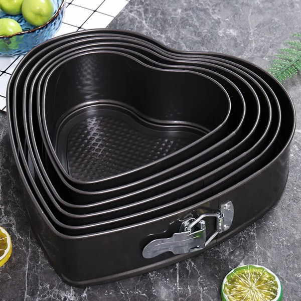 Non-stick kakform med hjärtformat lås, kolstålspänne trädgårdsform form Mousse form form