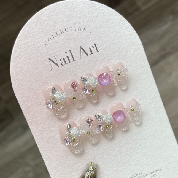 10 stk Ren manuell falsk negl Camellia Love Diamond Håndlaget S SShort