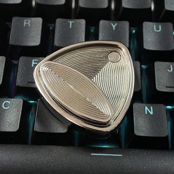 Mini trekant fidget-leketøy for rastløse hender Gaver til voksne menn tenåringer barn