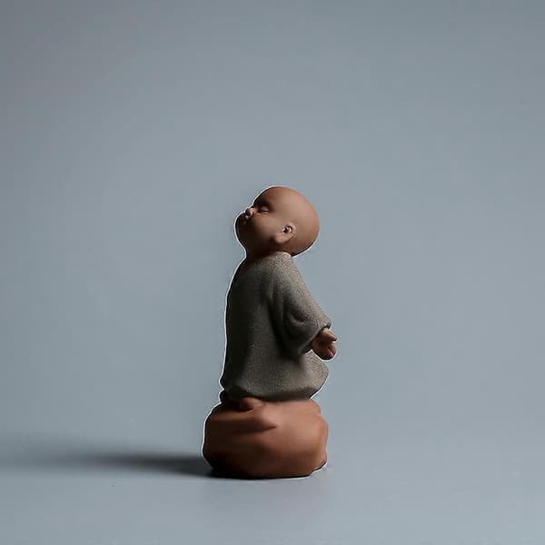 Kingzhuo Keramikk Liten Søt Buddha-statue Munke-figur Kreativ