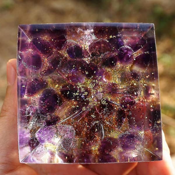 Ametist Crystal Sphere Orgonite Pyramid Energy Orgone Stone Resin Ornament