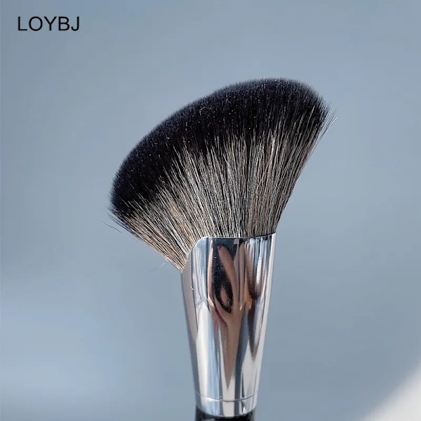 Professionell ansiktsrougeborste Mjuk syntetisk stylingborste 2 with cover