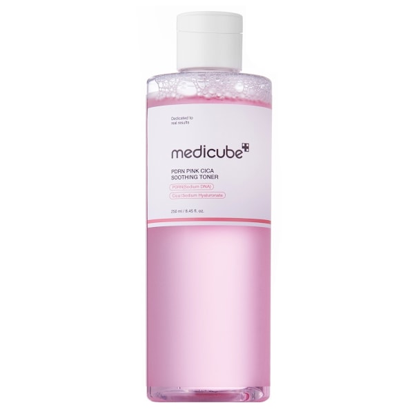 Medicube PDRN Pink Cica Soothing Toner 250 ml - lugnande ansiktsvatten 250