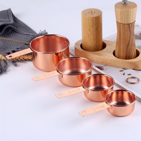 Set, 4-delad set av rostfritt stål, kraftig mätkopp och icke ömtålig mätkopp, pläterad med roséguldkoppar. null none
