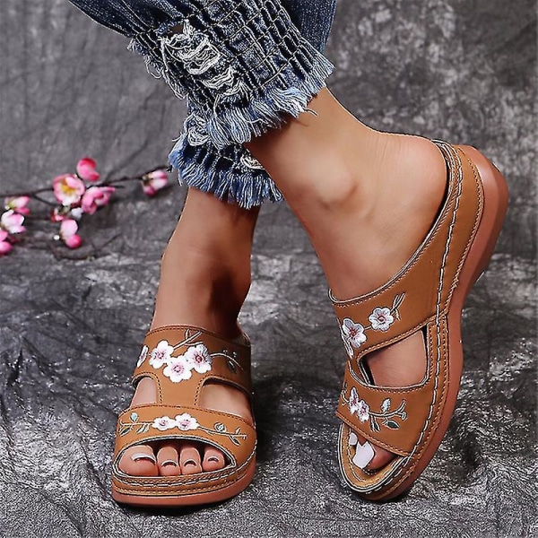 Ortopediska Bloom-skor för kvinnor, öppna tåsandaletter, damplattformsslippers, sommarstrand, mjuk gummisula Brown 39