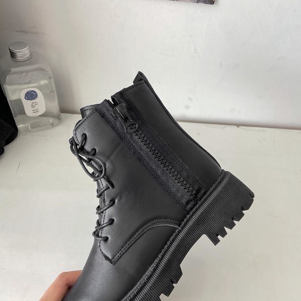 Martin boot för kvinnor korta stövlar med snörning Chunky lågklackat mid-vad stövlar 2K9001 Black 40