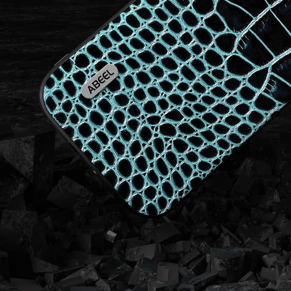 Krokodilmönster i case för iPhone 15 Blue