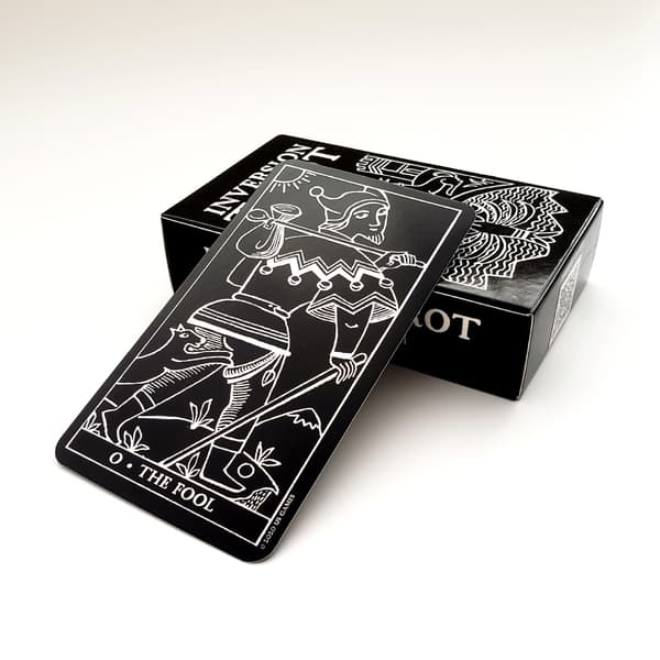 Inversion Oracle Tarot Card i en burk