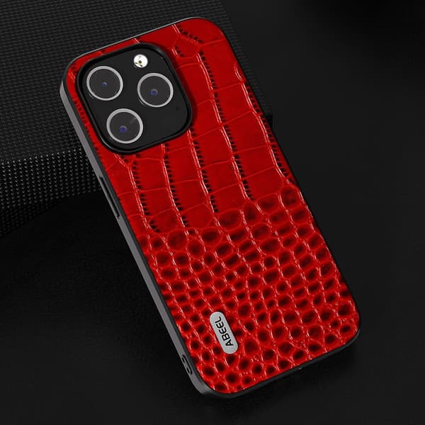 Krokodilmönster i case för iPhone 15 Red