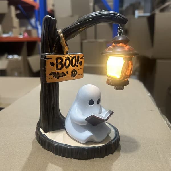 Söt Spöke Läser Lykta Halloween Spöke Läser Bok Dekoration Broom Witch (USB)