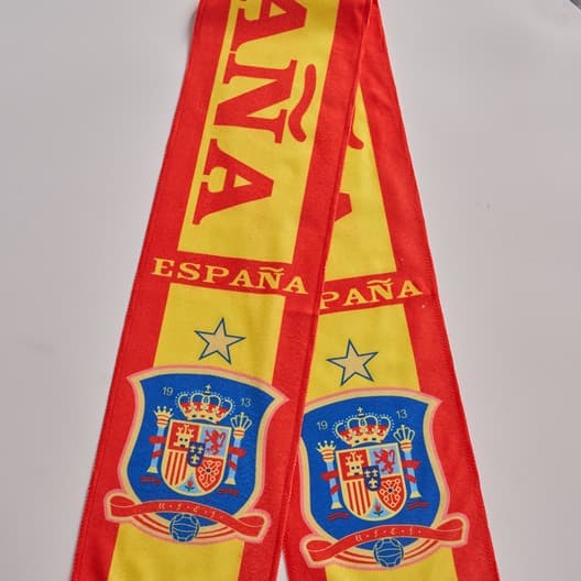 2 st VM-landslagsfanshalsdukar, EM-klubbfans hejar och stöder sammetshalsdukar Portugal's new