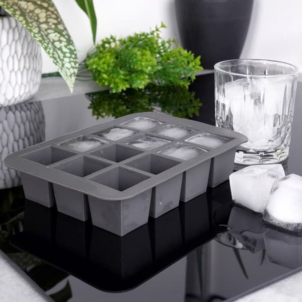 Iskubsform - Silikon - 19,5x14x4 cm - Flexibel - 12 kuber - Diskmaskinvänlig