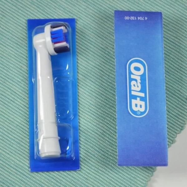 Tandborste - Braun Oral-B - 3D White - 2 borsthuvuden - Tar bort missfärgning - Minskar plack