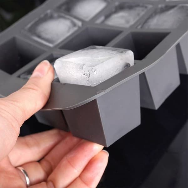Iskubsform - Silikon - 19,5x14x4 cm - Flexibel - 12 kuber - Diskmaskinvänlig