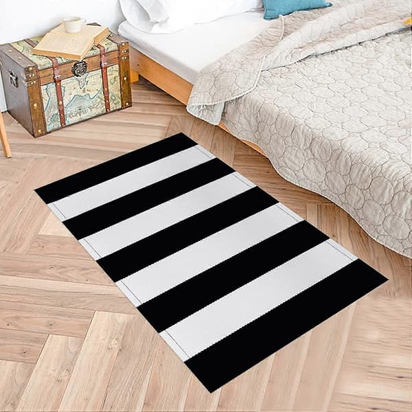 Sort og hvitstripet teppe - Vaskbart - Moderne utendørs shaggy teppe - 60 x 90 cm