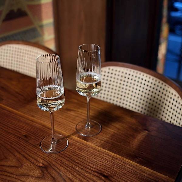 8.5 oz Prosecco Glas - Set med 4 Ribbade Flöjter (Diskmaskinssäker)