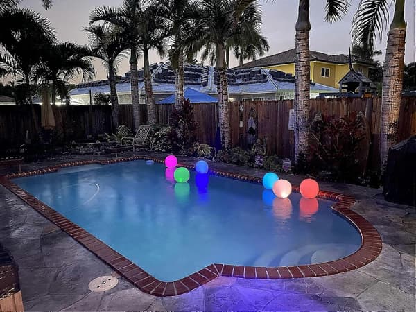 Esuper 40cm Solar Pool Light Ball, Sphere Floating Light, Utomhus Solar Floating Pool Light Ball, För Trädgård (4PCS) [Energiklass A+]