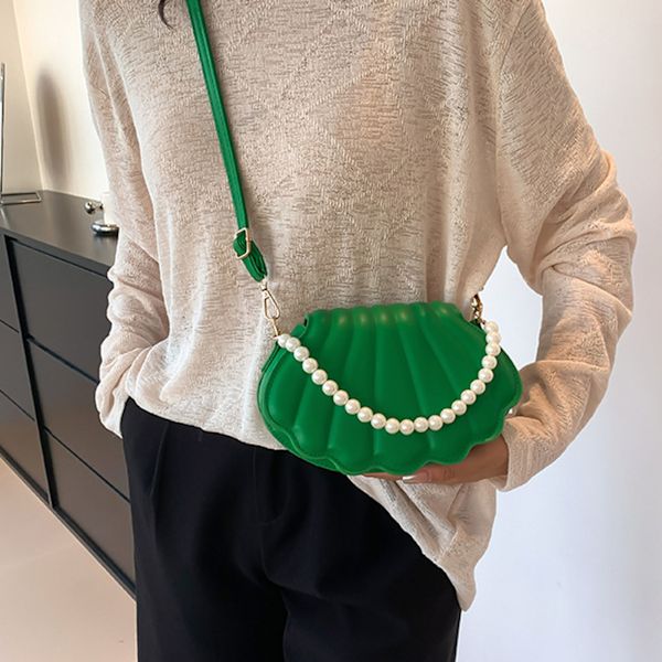 Shell Messenger Bag Faux Pearls Chain Handbag PU Läder Artificiella Pärlor Kedja Stylish Axelväska för Kvinnor Grön Fri Storlek  (ZYH)
