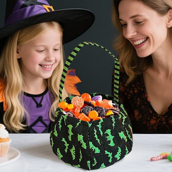 1 stk. dekorativ spand til Halloween – Guld slikpose til Halloween-tricks, perfekt som slikpose til Halloween.