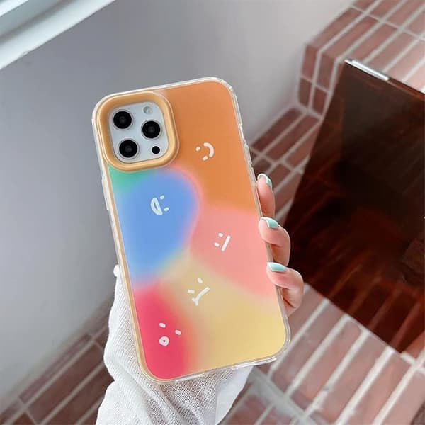 Smiley Gradient Smile Blødt iPhone Cover (Multifarvet, iPhone 12 Pro Max)