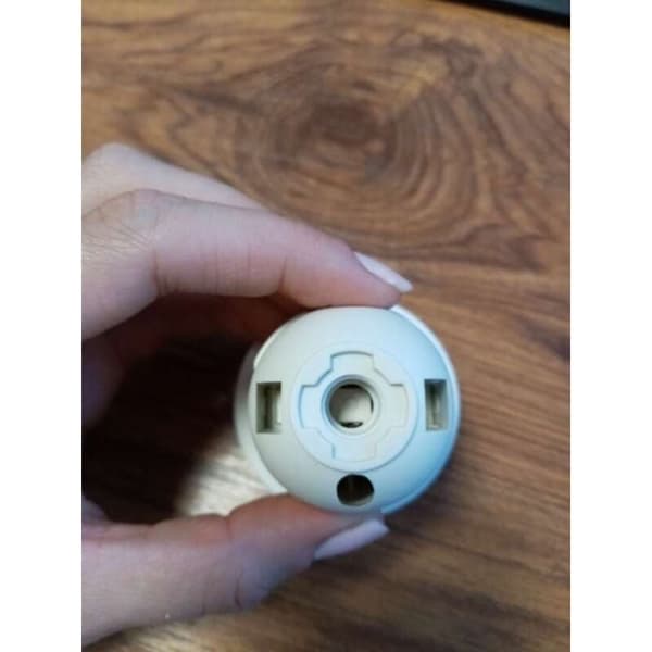 Skrusokkel for bordlamper og lysekroner, E27 sokkel, 1 stk