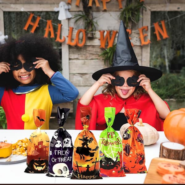 50 st Halloween cellofan godispåsar - Plastkakpåsar - Godispåsar med snören för snacks