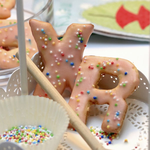 Mini bokstavkuttere i rustfritt stål, alfabetkuttersett, bakeformverktøy for kaker