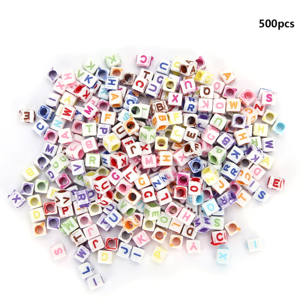 500 kpl Akryylihelmet Neliönmuotoiset Tee-se-itse käsintehdyt helmitarvikkeet englanninkieliset aakkoset 6mm (värillinen)