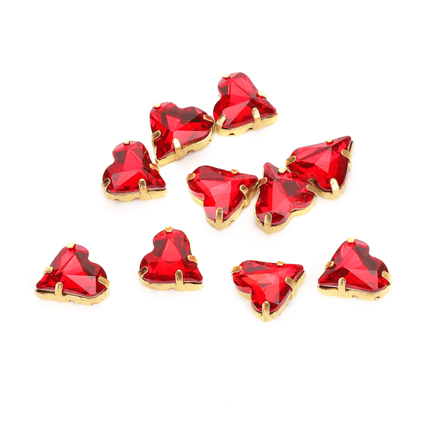 10 stk røde imiterte krystallsteiner ornament hjerteformet med klo DIY smykker klær dekorasjon 12 x 13 mm