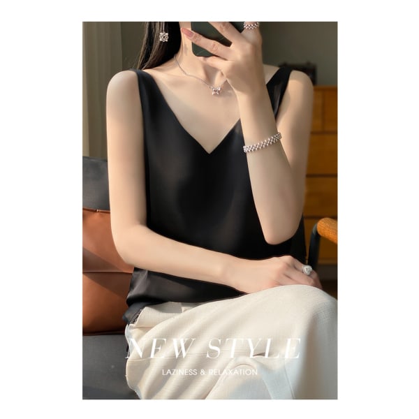 Silkeslen axelbandslös damväst 2024 sommar ny slim-fit V-ringad kort elegant inre topp T-shirt Black XXXL