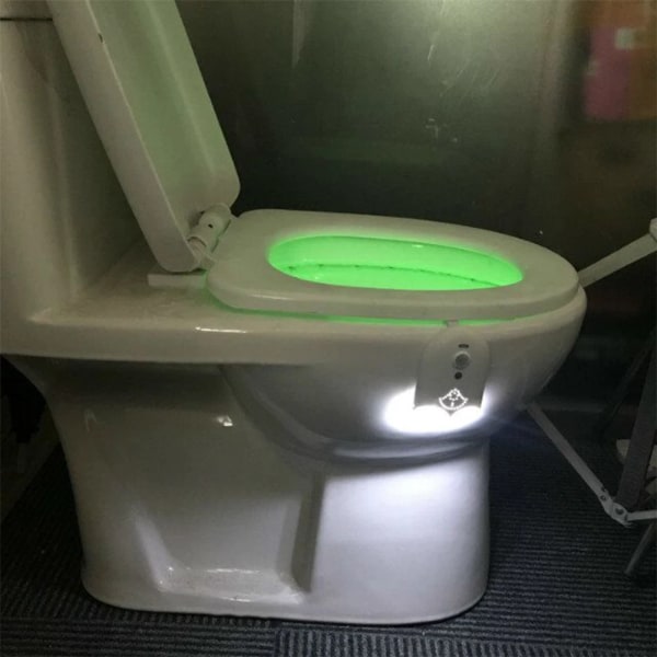 LED-WC-valo PIR-liiketunnistimella 16 väriä WC-istuimen yövalo USB-ladattava vedenpitävä WC-taustavalo WC-istuimelle